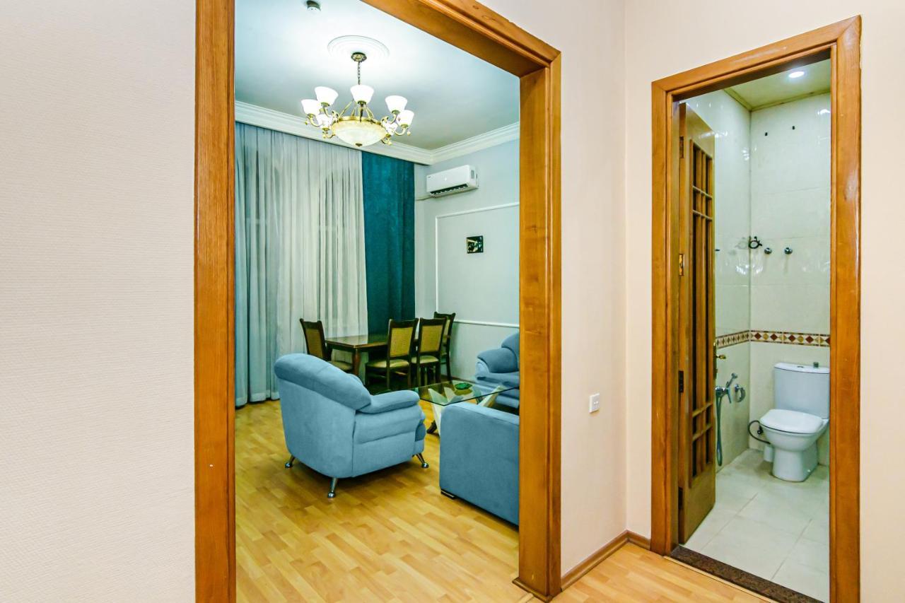 Rolls Royce Apartment Баку Экстерьер фото