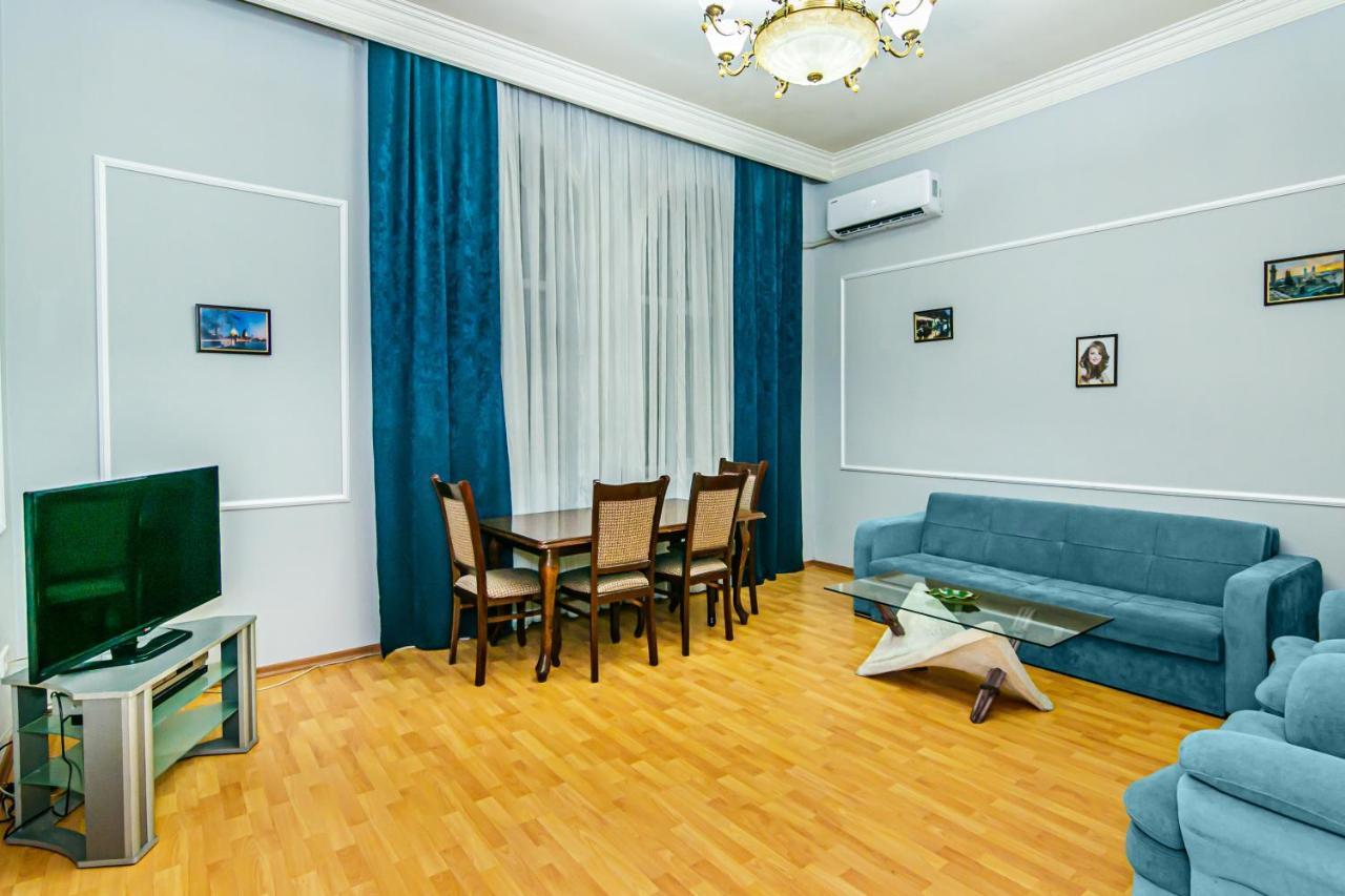 Rolls Royce Apartment Баку Экстерьер фото